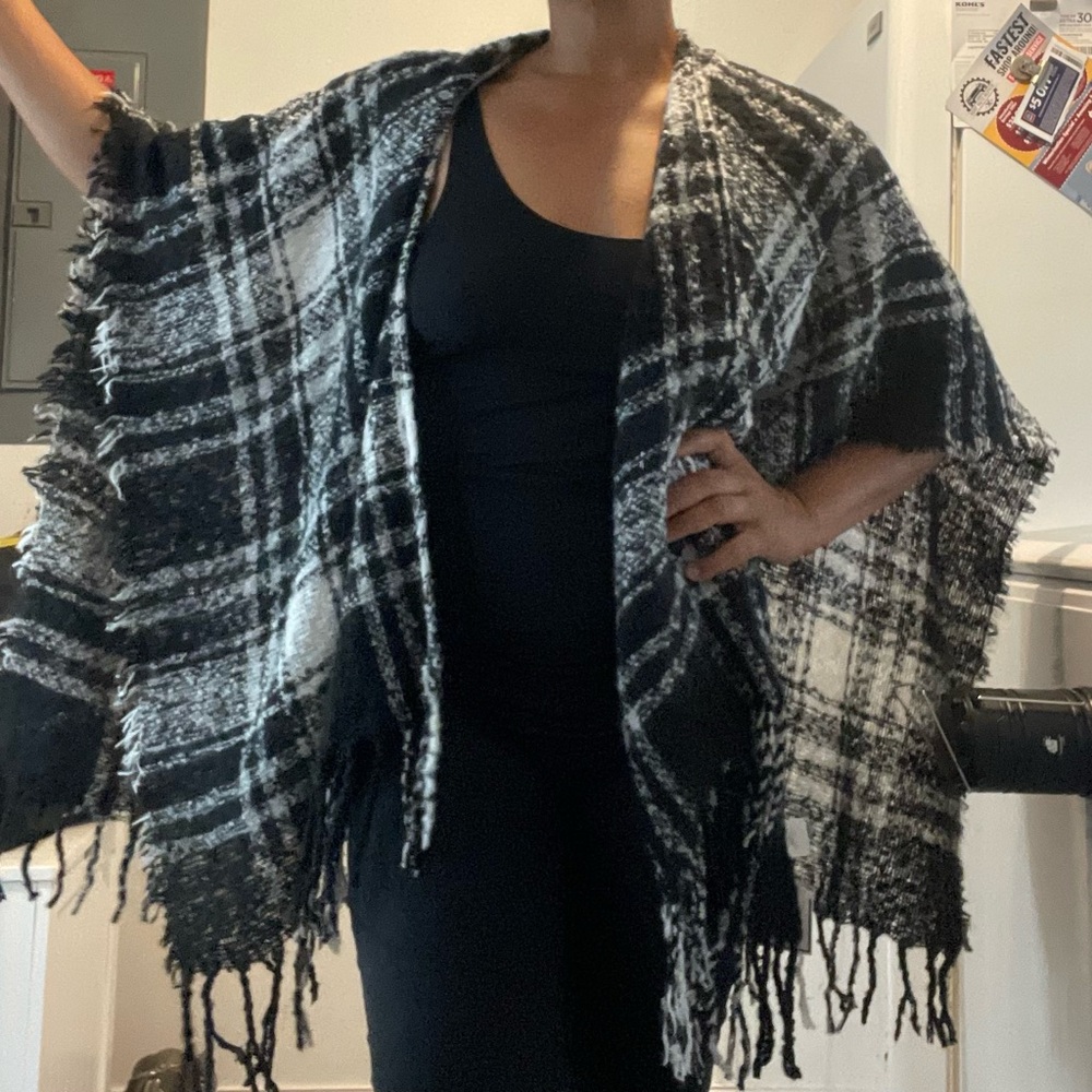 Super soft throw style shawl OS